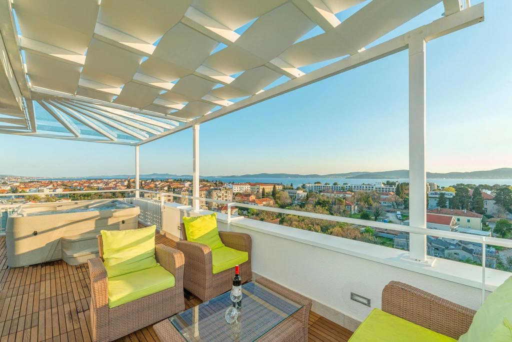 Sunset Penthouse With Jacuzzi *