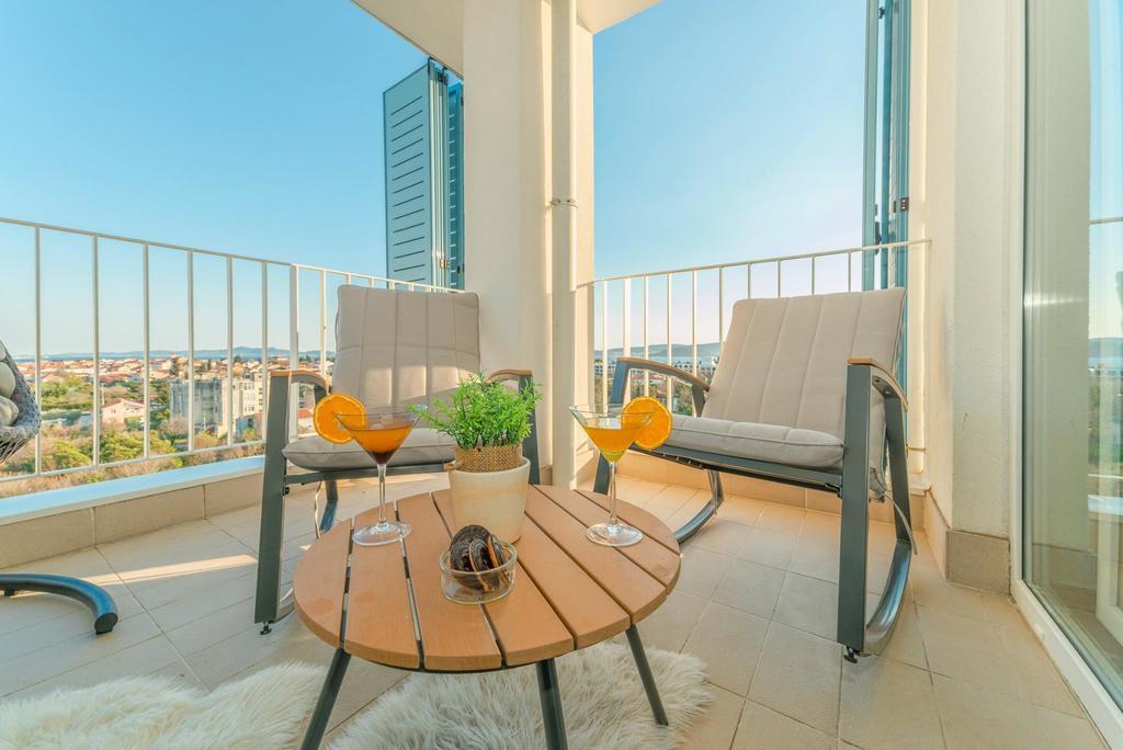 Sunset Penthouse With Jacuzzi *